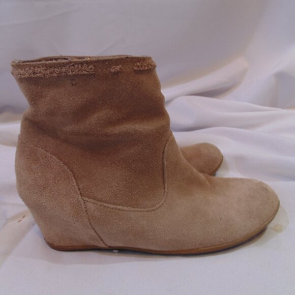 Minnetonka Suede Ankle Boots Wedge Heel Womens Size 9 - Picture 3 of 7